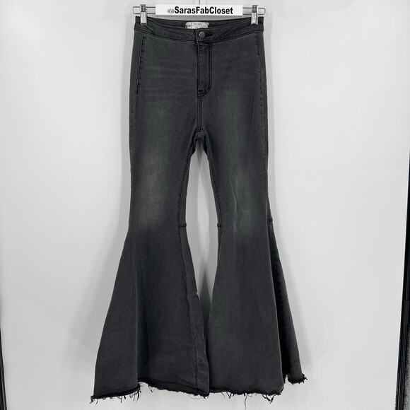 Free People Just Float On Super Flare Stretch Jeans Washed Black Women’s Size 26 - Picture 3 of 12